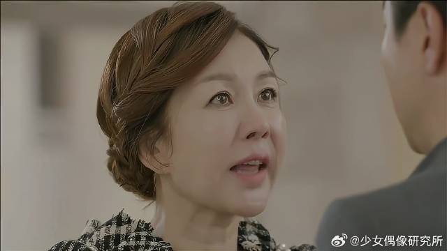 总裁指使怀孕女医，阔太护短儿媳，当场揪衣领臭骂！