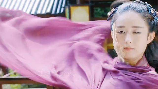 亲眼目睹自己的孩子被杀，女孩彻底黑化变成妖神