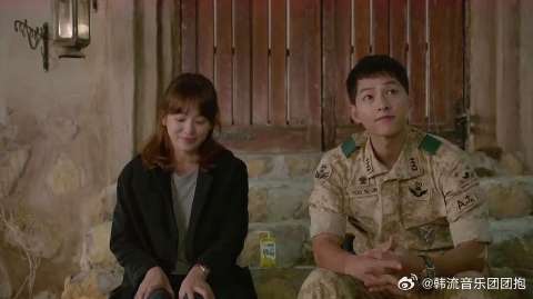 时镇和暮烟互诉衷肠，时镇称想要牵她的手，想要拥抱她