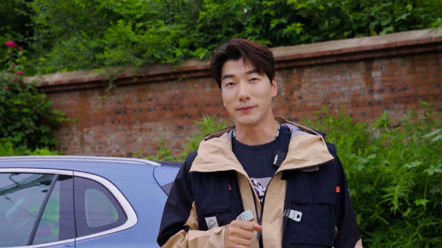 张亮携手吉利银河新能源演示防空军三招路亚技巧