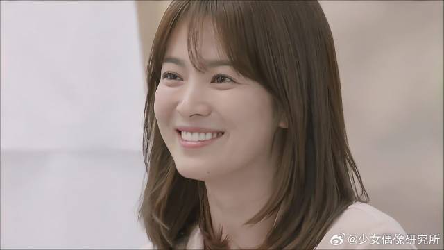 姜暮烟感谢柳时镇相信她，两人感情迅速升温