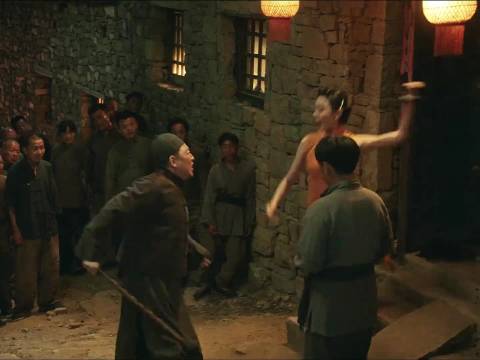 露露开赌馆撩动宁财主父子，宁学祥嗅衣思春盯上银子