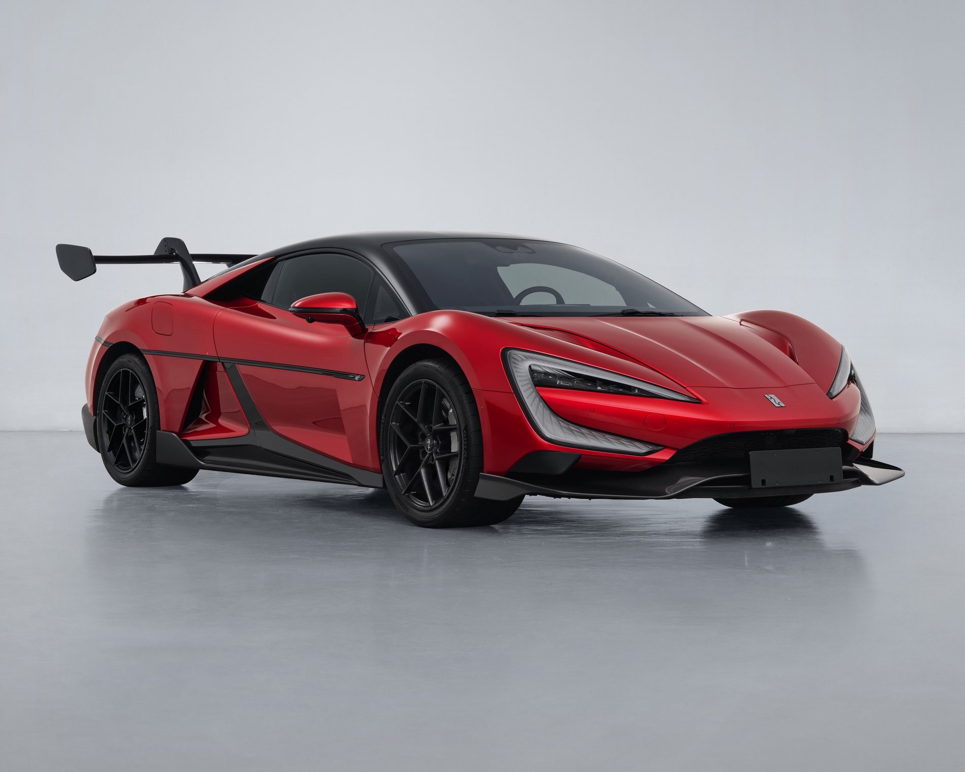 比亚迪：仰望U9超跑一年交付149台，自动泊车累计启用2385次