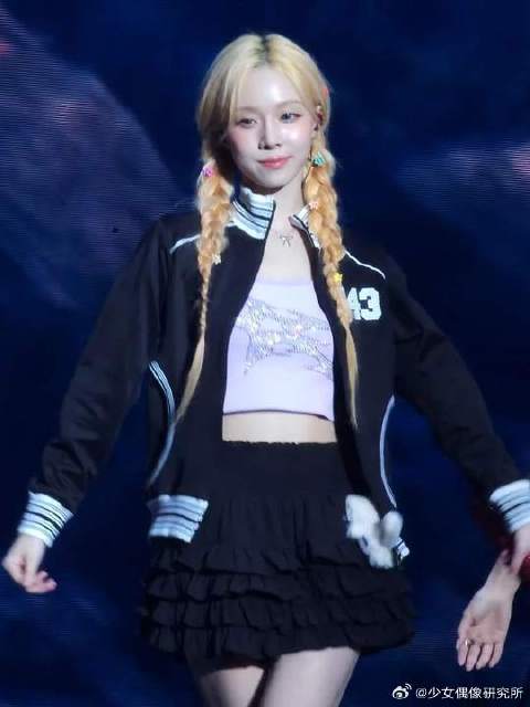 柳智敏 金玟庭 宁艺卓 giselle