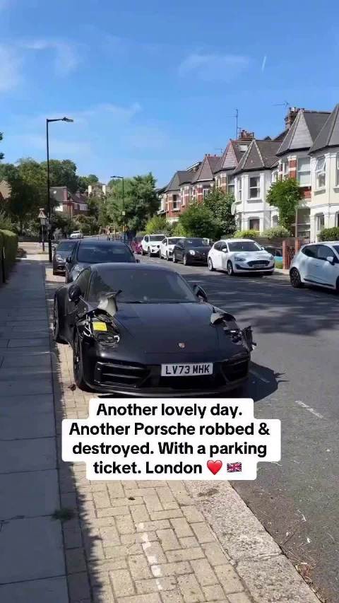 伦敦保时捷911车灯被盗用于大麻种植