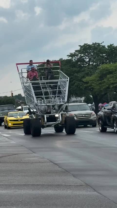 我喜欢这个车~可以看很高的风景，而且不晕车！