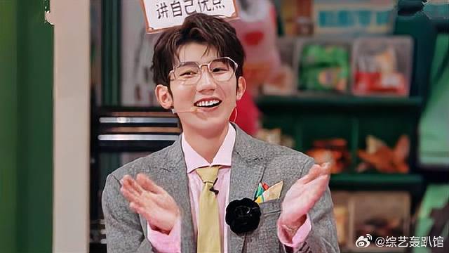 丁程鑫太会撩人！一句土味情话撩到张雪迎的心，太甜了！