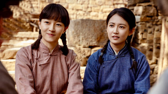 巾帼英雄，共谱姐妹情