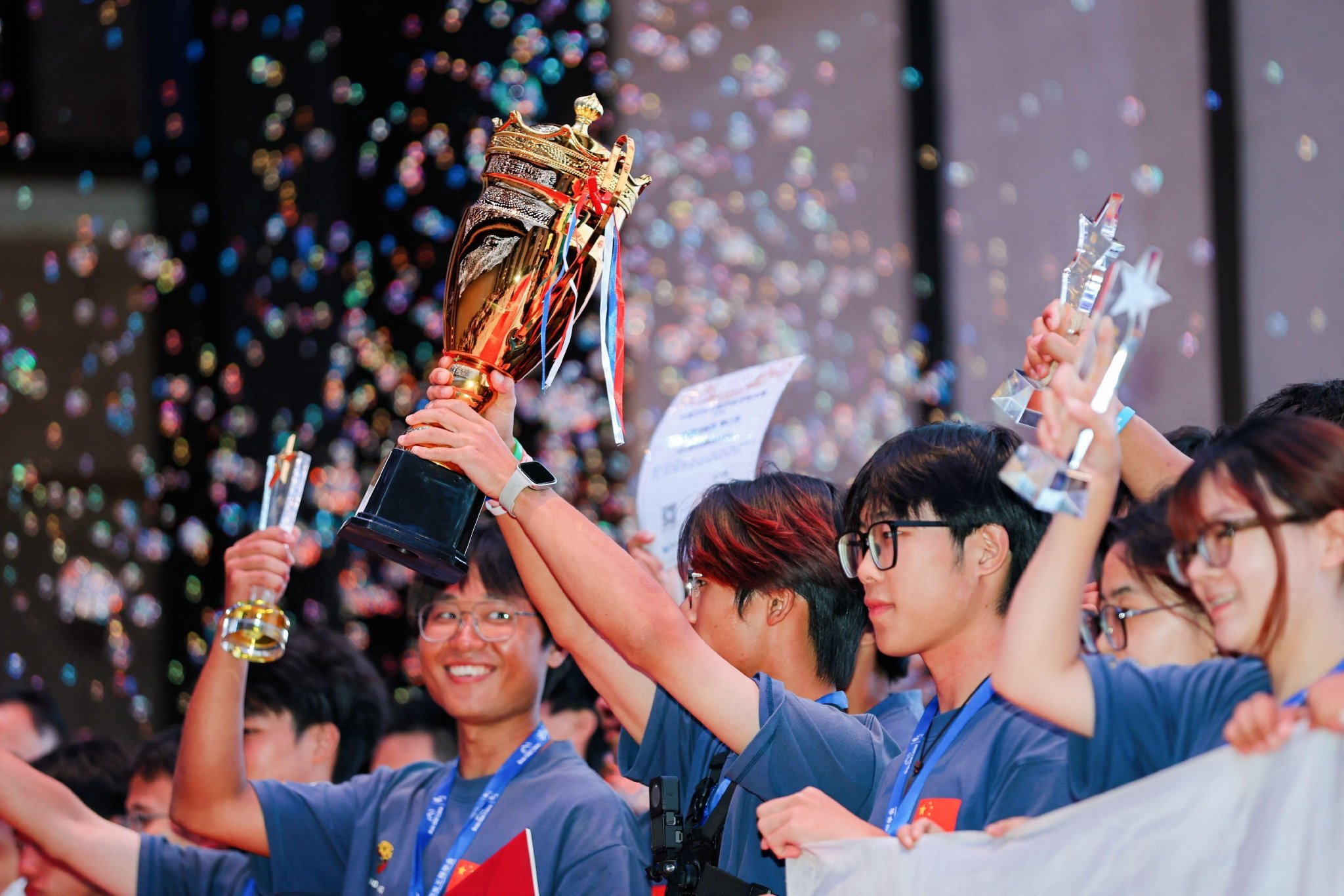 新央企担当：深蓝G318无忧穿越版以赛事为桥培育汽车人才