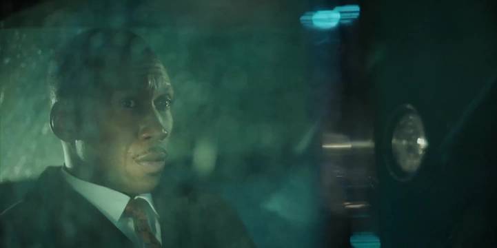 靠暴力解决不了问题 但上面有人那就是另外一个情况了 绿皮书