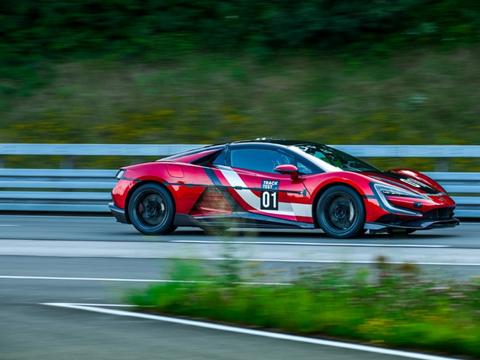 472.41km/h！比亚迪造出“电动布加迪”，再次刷新极速纪录！