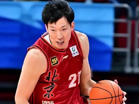CBA全新形式转会！赵睿加盟北京后组豪华首发，不夺冠即失败！
