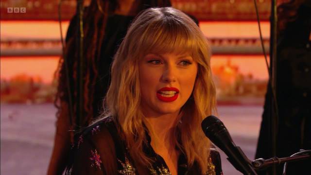 霉霉BBC Radio 1 Live Lounge全场高清50fps版释出