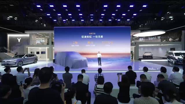 岚图梦想家斩获新能源MPV销量、口碑、质量三冠王