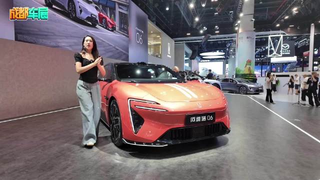 20万级豪车新选择，成都车展实拍阿维塔06