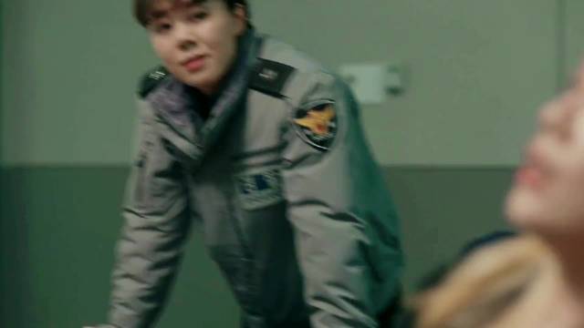 《黑暗荣耀》李莎拉野性十足彻底黑化