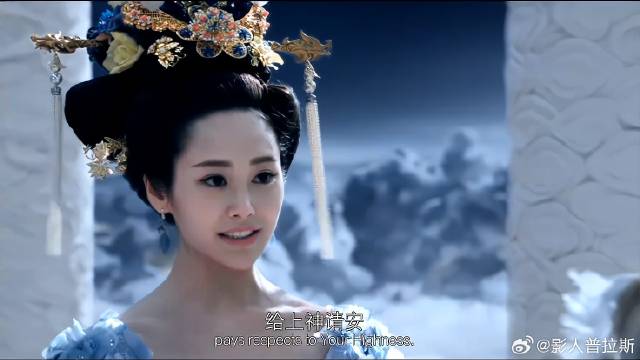 奈奈看到素锦吓得直抖，叮嘱白浅不能相信素锦