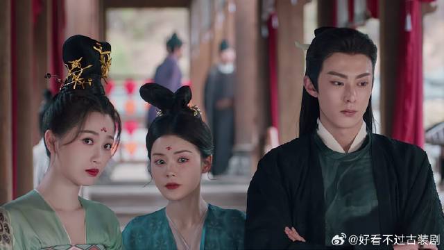 不愧是东方员外，壕掷四根金条，只为能见花魁一面！