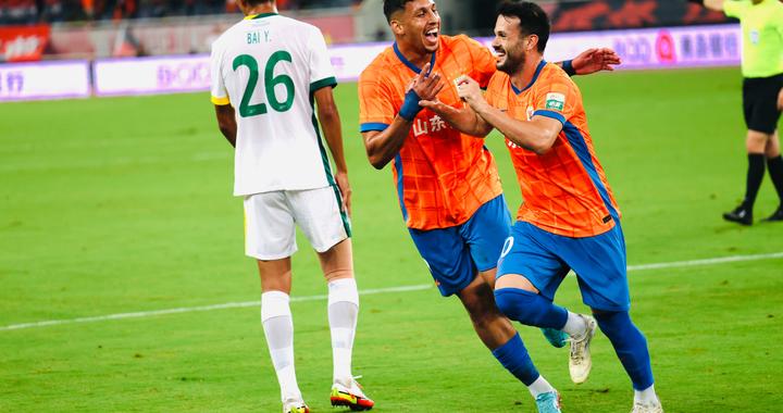 雪耻之战！山东泰山6球横扫北京国安，卡扎伊什维利狂轰4球