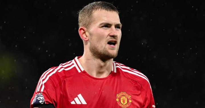 德里赫特：我们当然支持阿莫林，球员应对比赛负责而不是主教练