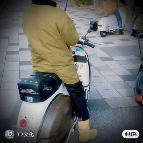 T7文化与古董伟仕牌vespa合作推出冲浪滑板露营活动