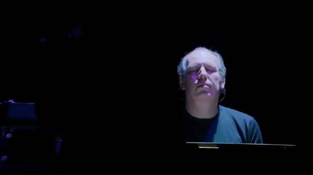 汉斯·季默现场演奏盗梦空间主题曲Time，影片上映15周年