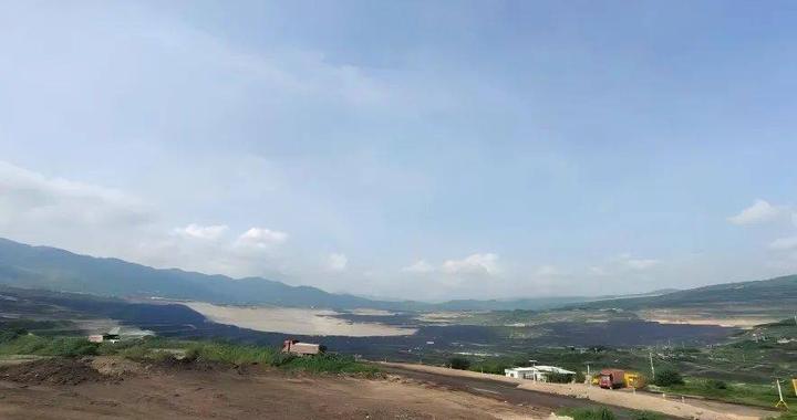 云南矿区“换新机”：山推SD34-G推土机展现国产实力