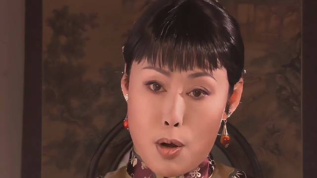 二奶奶花大价钱给常公公买了一栋大别墅加俩姨太太！