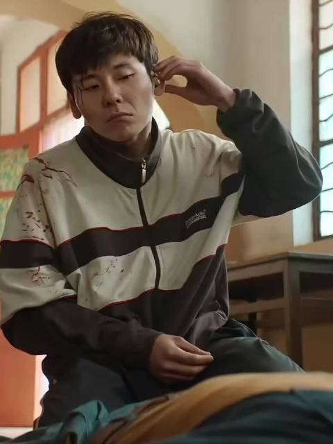 《漫长的季节》傅卫军角色引热议，蒋奇明演绎矛盾魅力