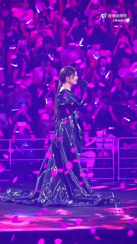 梁静茹转型新赛道，歌迷期待全新演唱会