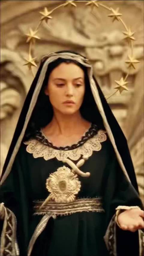 莫妮卡贝鲁奇演绎西西里传说，探讨美丽与人性的经典