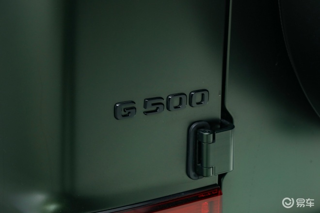 全新奔驰G级敞篷版预告图 有望慕尼黑车展亮相