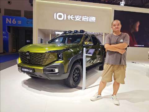 视频：长安猎手K50静态体验 增程加智慧座舱共铸新势力 长城这次有点慌？