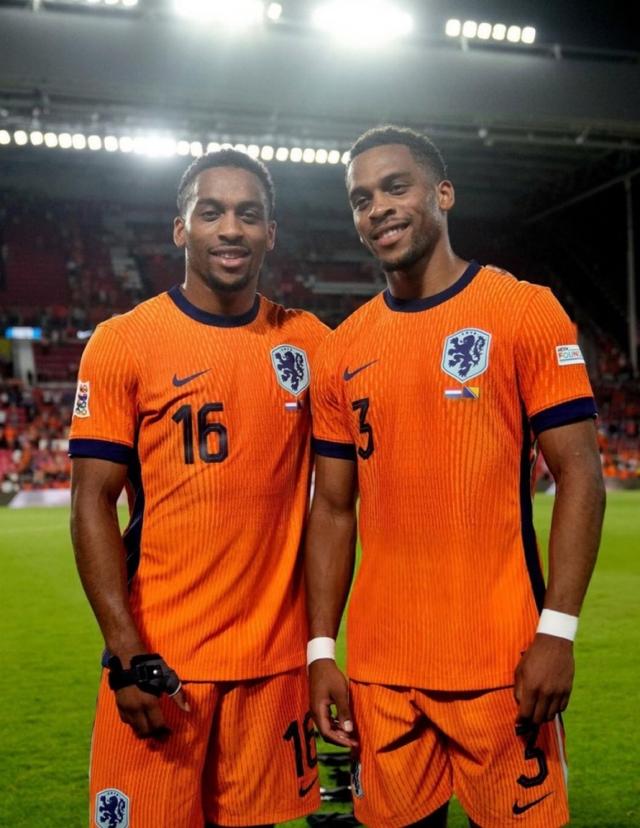 今日趣图：奥纳纳机票不慎脱手无法登机，租借土超交易取消！