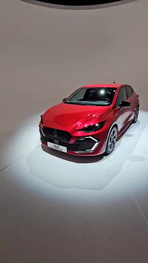 雷诺发布全新Clio 6，车身加长67毫米、新增两种配色