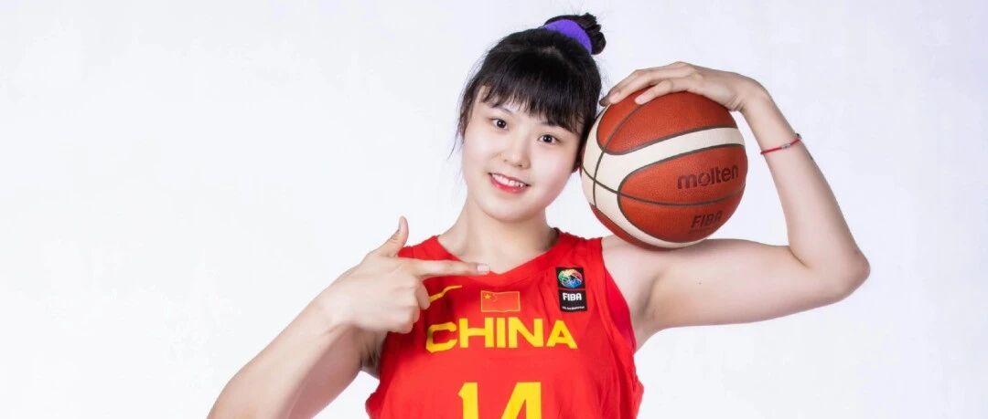 经纪人称中国女篮球员李月汝将收购一支欧洲女子篮球队，帮更多中国球员走出去，媒体人称篮球俱乐部在欧洲不是很赚钱