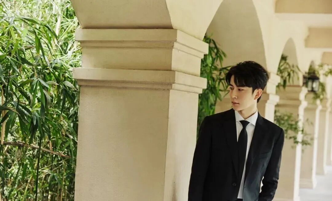 突发！演员于朦胧被传坠楼，知情人士：等官方消息