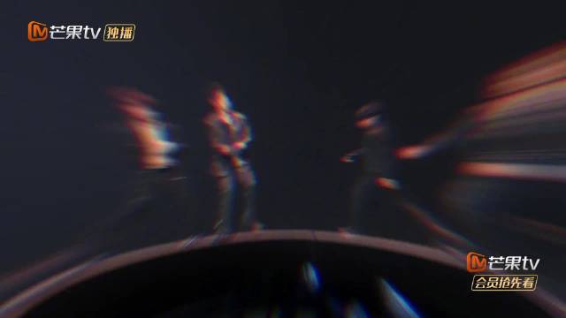 张晋MAMA舞台神之一跃惊艳全场