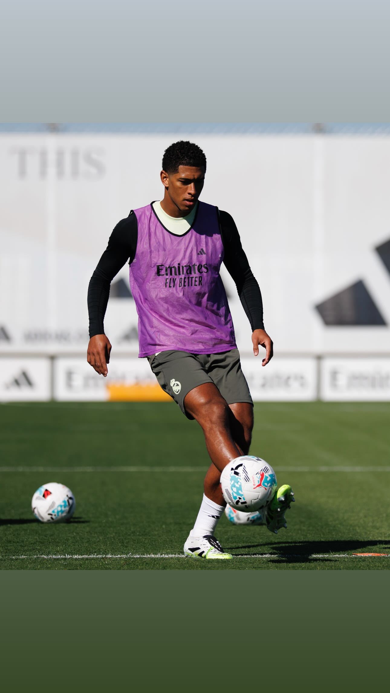 快拍更新（图1-图5） 贝林厄姆和卡马文加完成了部分训练课