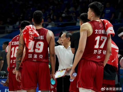 杨鸣超神操作频现完胜许利民