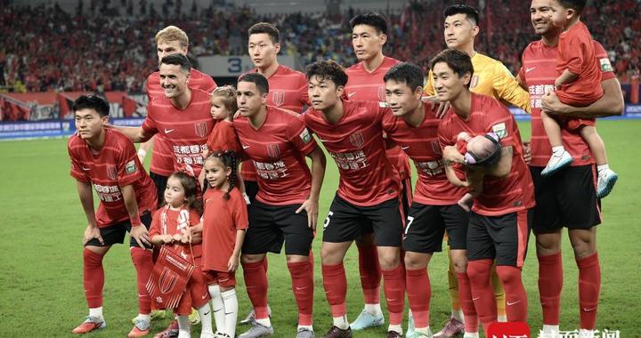 中超首尾大战 成都蓉城1-0小胜长春亚泰捍卫榜首