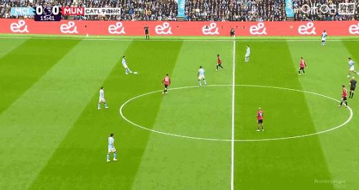 罗德里停球失误送曼联反击，阿玛德倒勾踢呲