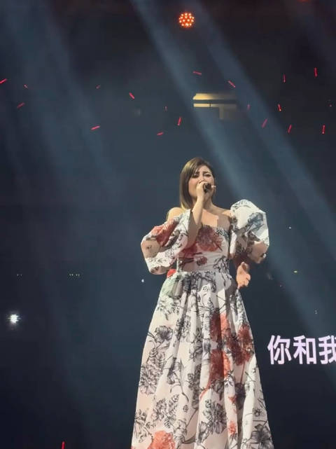 梁静茹2025年演唱会官宣，情歌天后经典再现