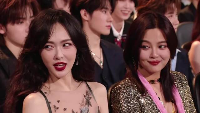 本以为唐嫣气质已经够绝了，谁料看到影后辛芷蕾状态后，瞬间没了对比性！