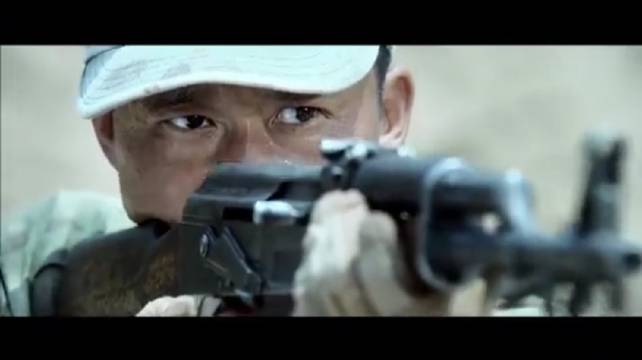 战狼：毒贩假扮救援队，想趁机救出被抓的大佬，不料被冷锋发现