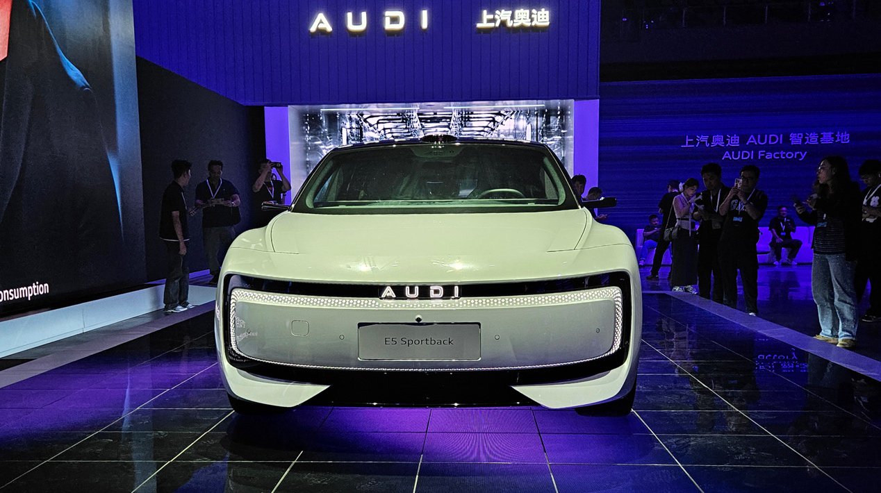 奥迪 E5 Sportback售23.59万元起，引领智慧出行