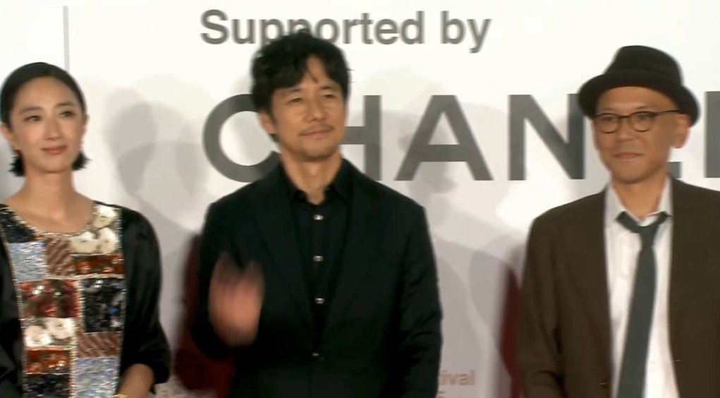 《亲爱的陌生人》主演西岛秀俊、桂纶镁亮相第30届釜山电影节开幕式！