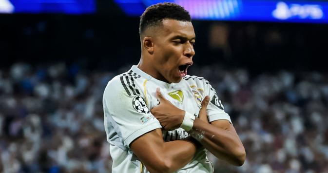 皇马队长染红 姆巴佩2个动作彰显巨星风范！阿隆索：真领袖