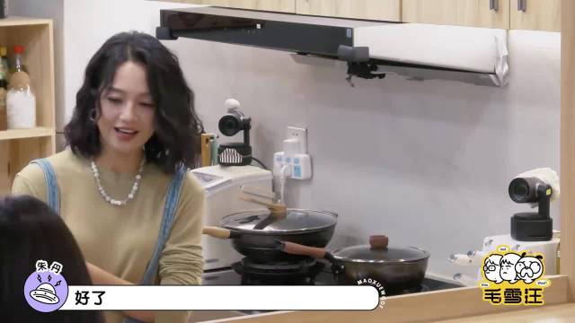 难怪周一围爱死她！朱丹炖鸡汤太过熟练，李雪琴都馋哭了