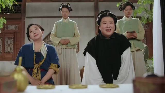 灵堂成“赛场”？辣目洋子 锤娜丽莎比嗓门，爷爷听了怕是都想坐起来劝架